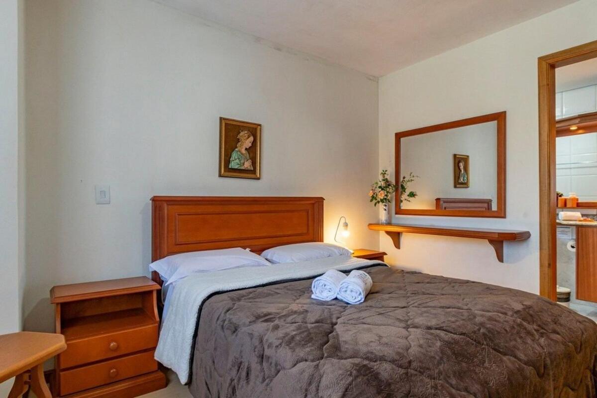 Rosa Edificio Di Trevi Apartment กรามาโด ภายนอก รูปภาพ